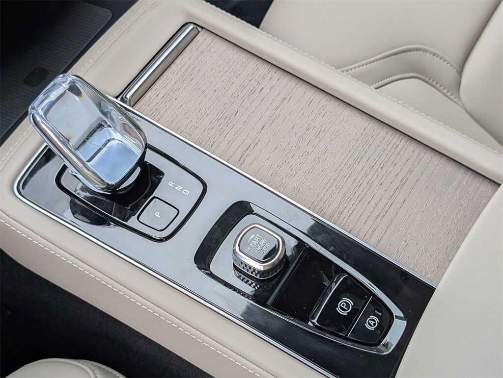 2026 Volvo XC90 B6 Plus 6-Seater Hunt Valley MD