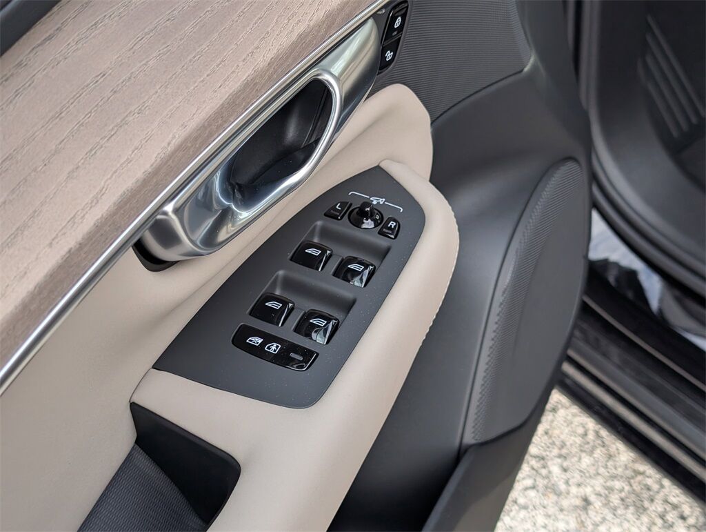 2026 Volvo XC90 B6 Plus 6-Seater Hunt Valley MD