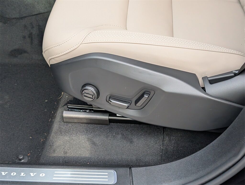 2026 Volvo XC90 B6 Plus 6-Seater Hunt Valley MD