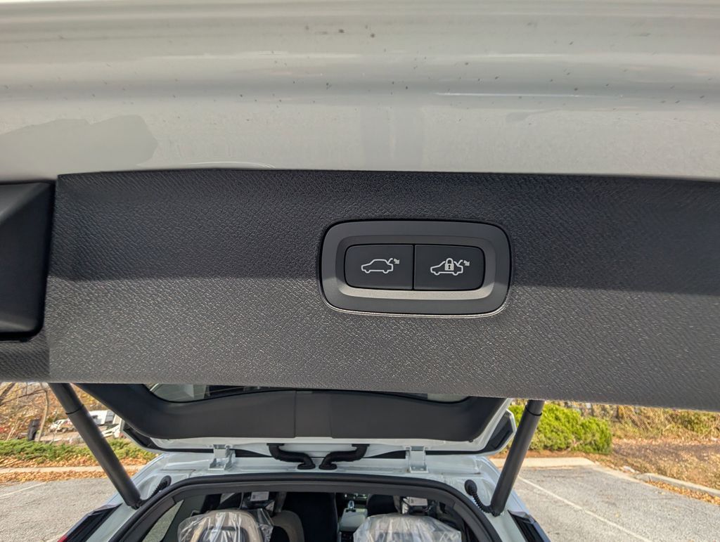 2026 Volvo XC90 B6 Plus 6-Seater Hunt Valley MD