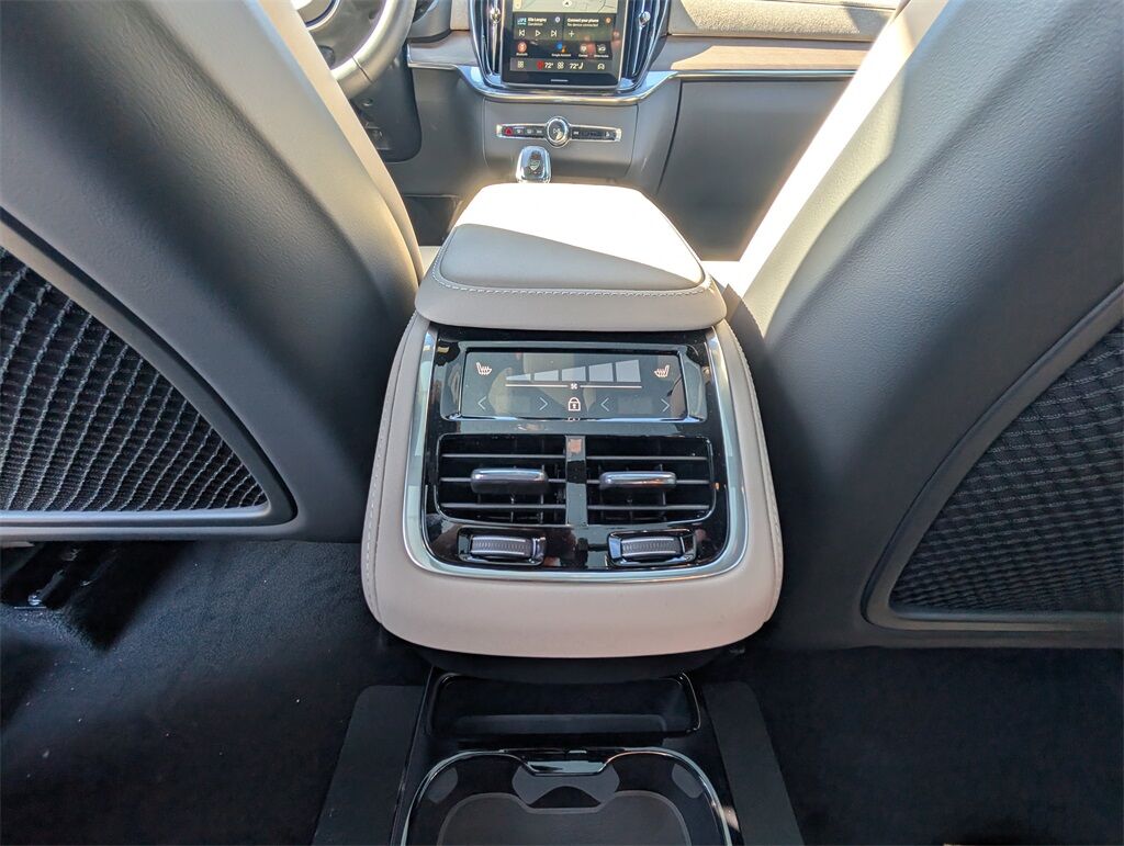 2026 Volvo XC90 B6 Plus 6-Seater Hunt Valley MD