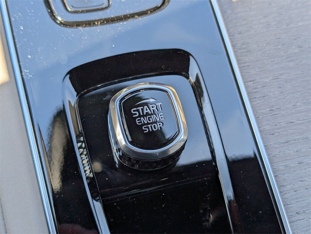 2026 Volvo XC90 B6 Plus 6-Seater Hunt Valley MD