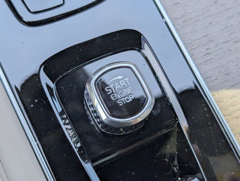 2026 Volvo XC90 B6 Plus 6-Seater Hunt Valley MD