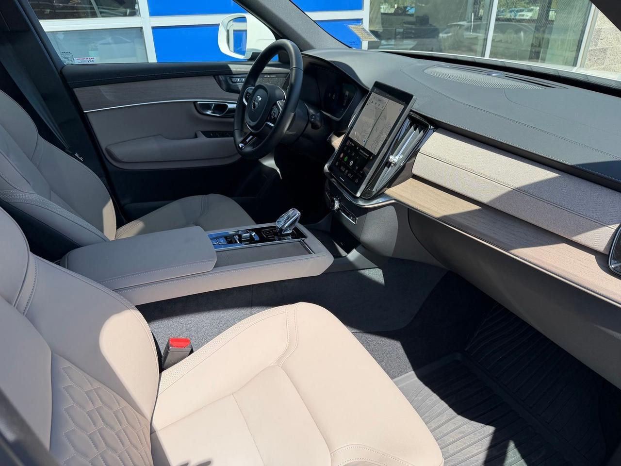 2026 Volvo XC90 B6 Plus 7-Seater Bend OR