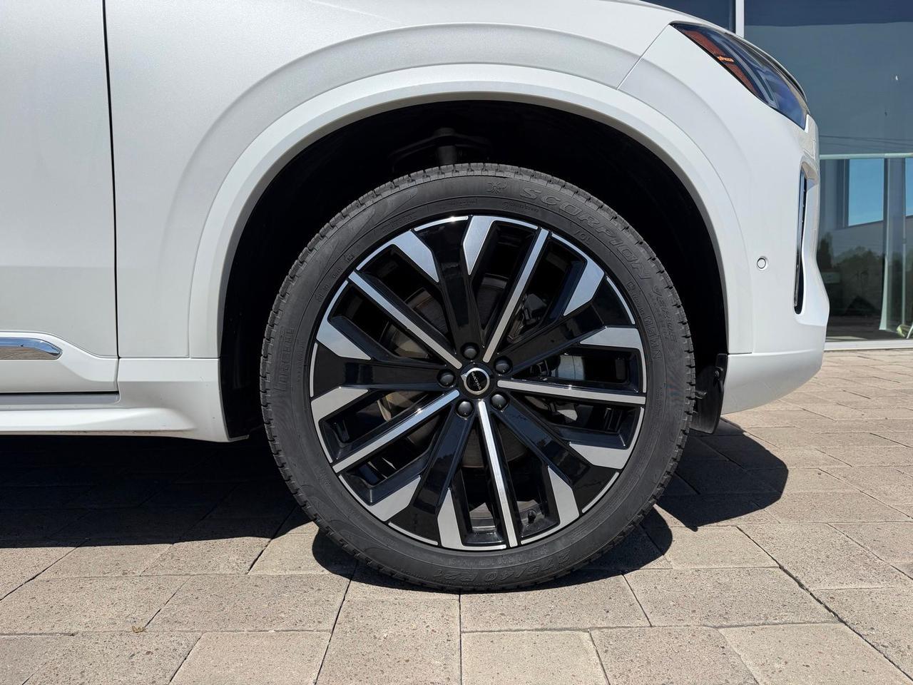 2026 Volvo XC90 B6 Plus 7-Seater Bend OR