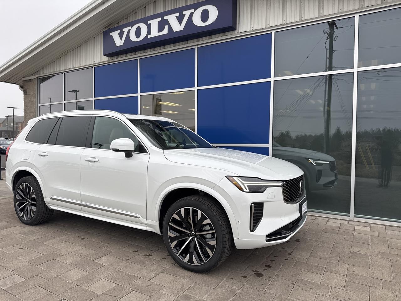 2026 Volvo XC90 B6 Plus 7-Seater