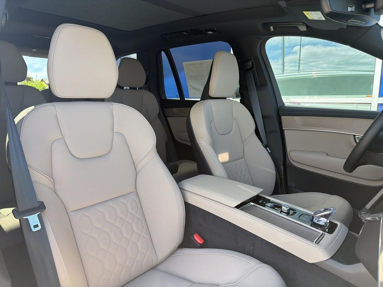 2026 Volvo XC90 B6 Plus 7-Seater Bend OR