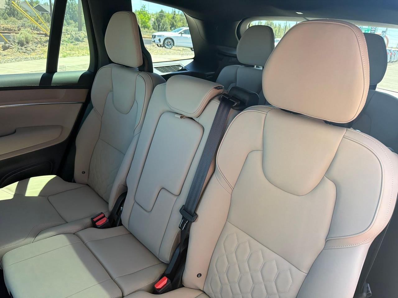 2026 Volvo XC90 B6 Plus 7-Seater Bend OR
