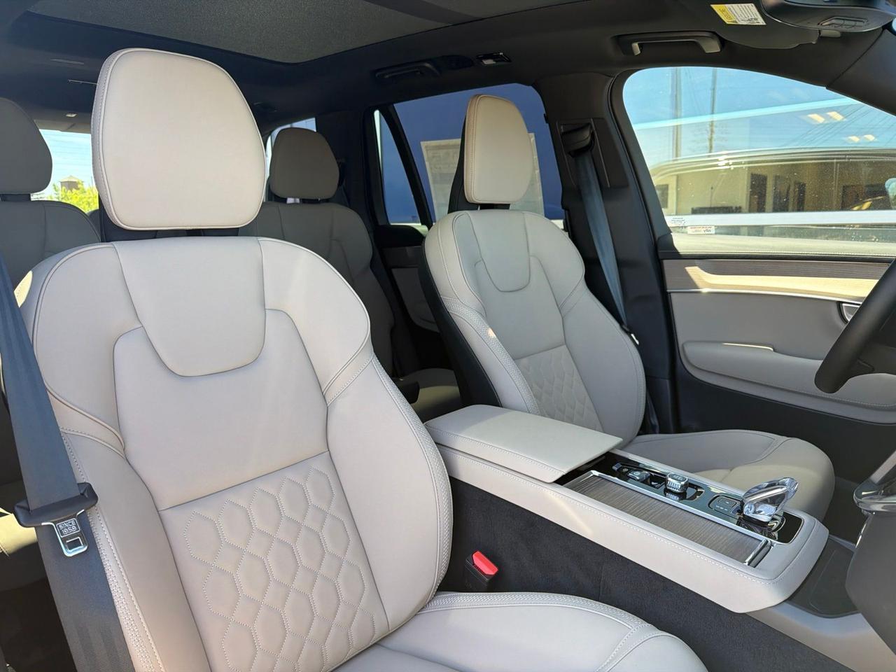 2026 Volvo XC90 B6 Plus 7-Seater Bend OR