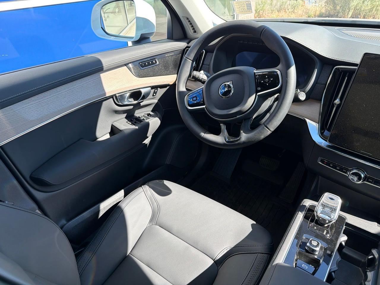 2026 Volvo XC90 B6 Plus 7-Seater Bend OR