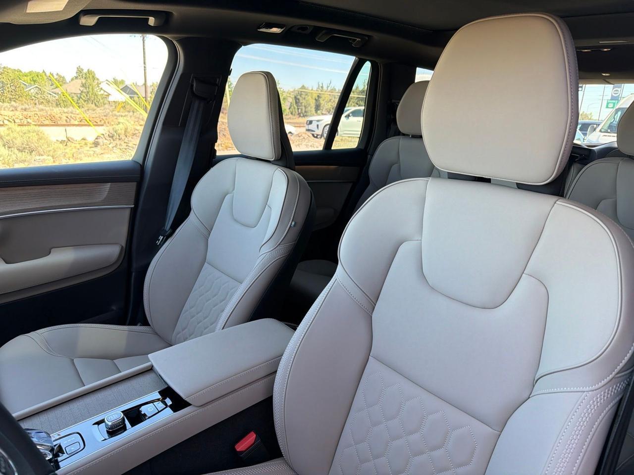 2026 Volvo XC90 B6 Plus 7-Seater Bend OR