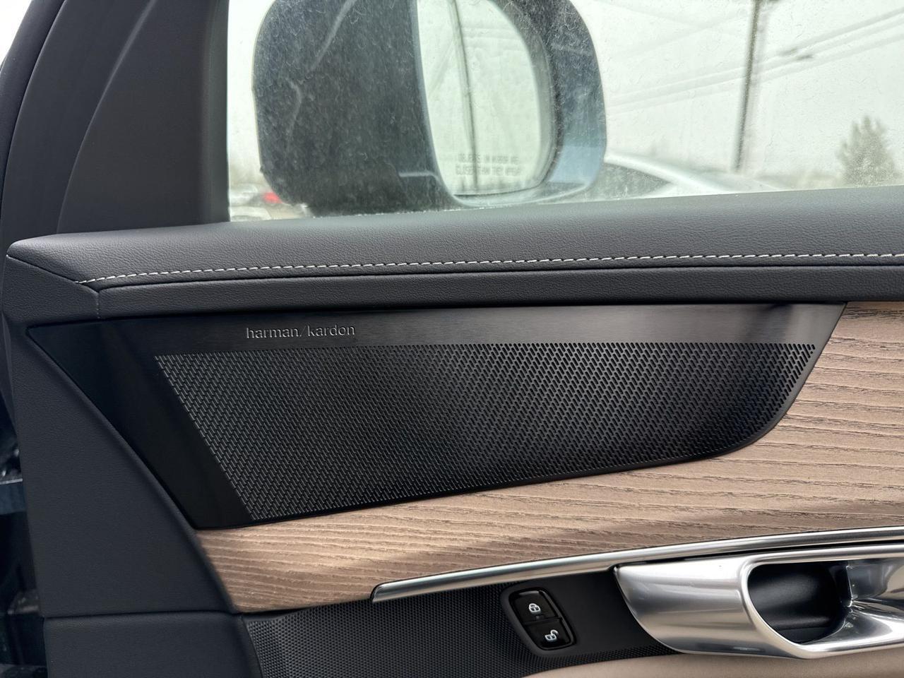 2026 Volvo XC90 B6 Plus 7-Seater Bend OR