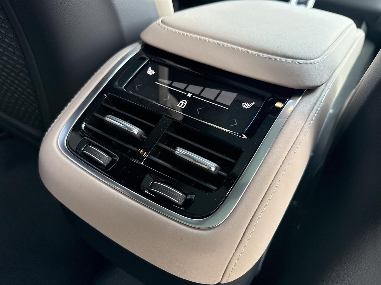 2026 Volvo XC90 B6 Plus 7-Seater Bend OR