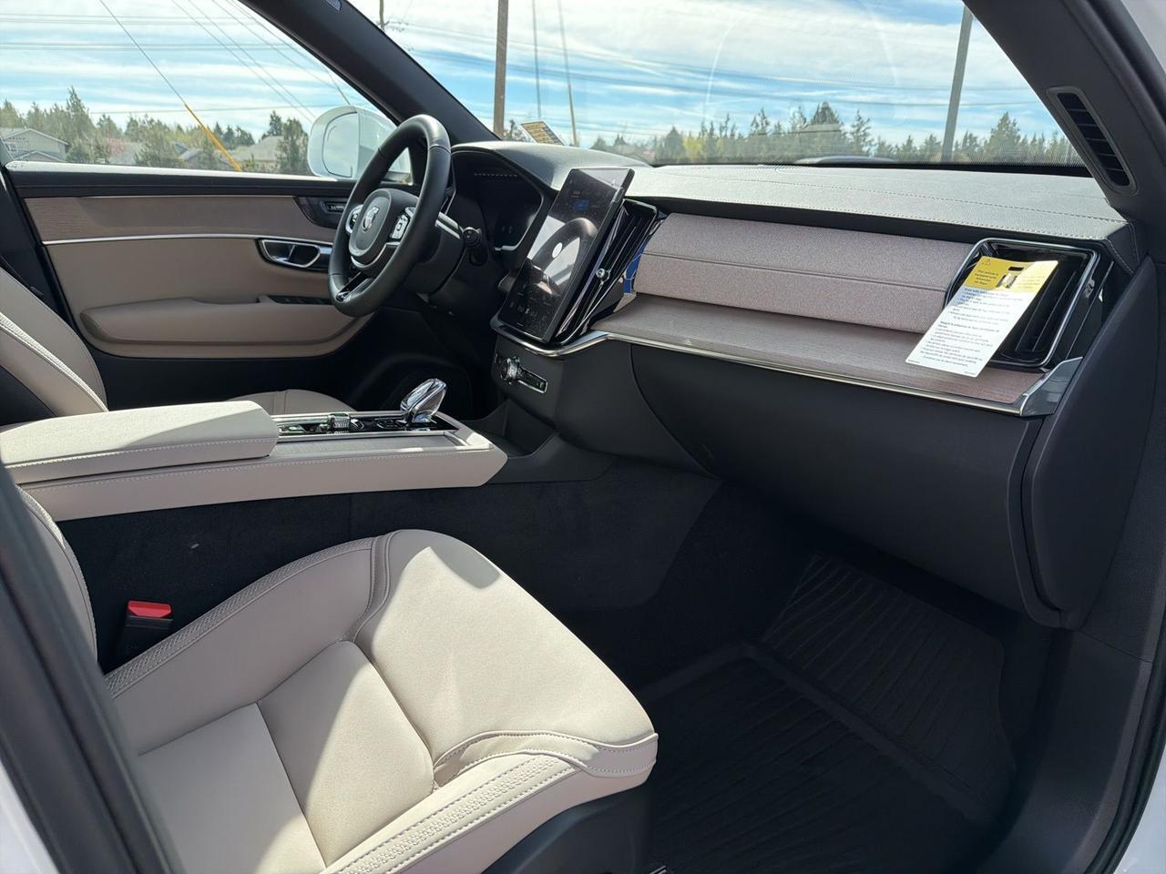 2026 Volvo XC90 B6 Plus 7-Seater Bend OR