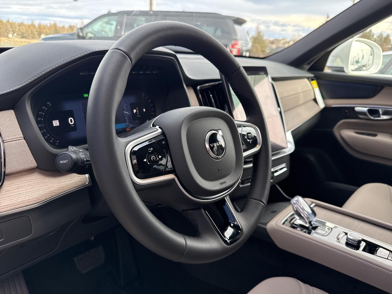 2026 Volvo XC90 B6 Plus 7-Seater Bend OR