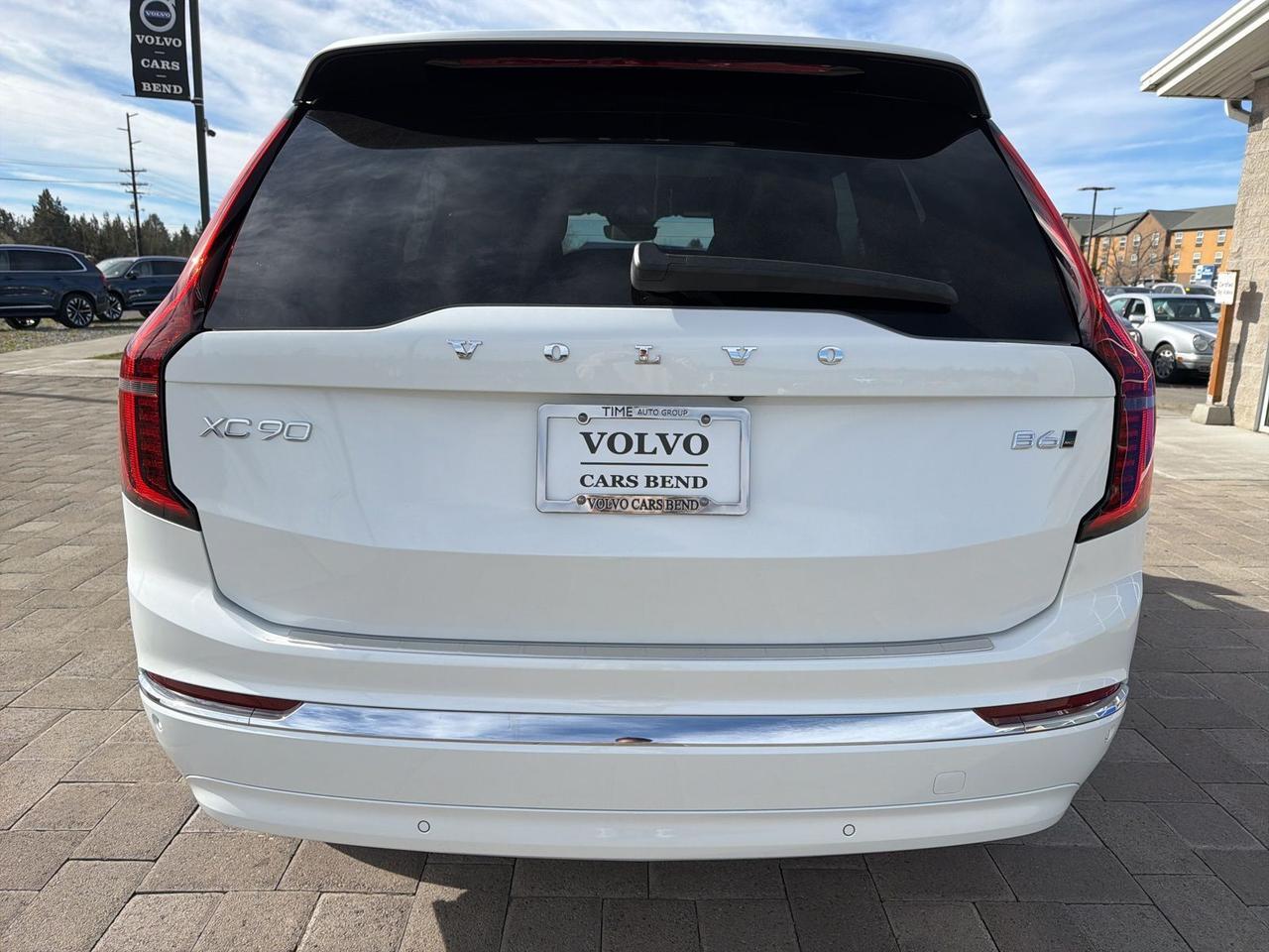2026 Volvo XC90 B6 Plus 7-Seater Bend OR