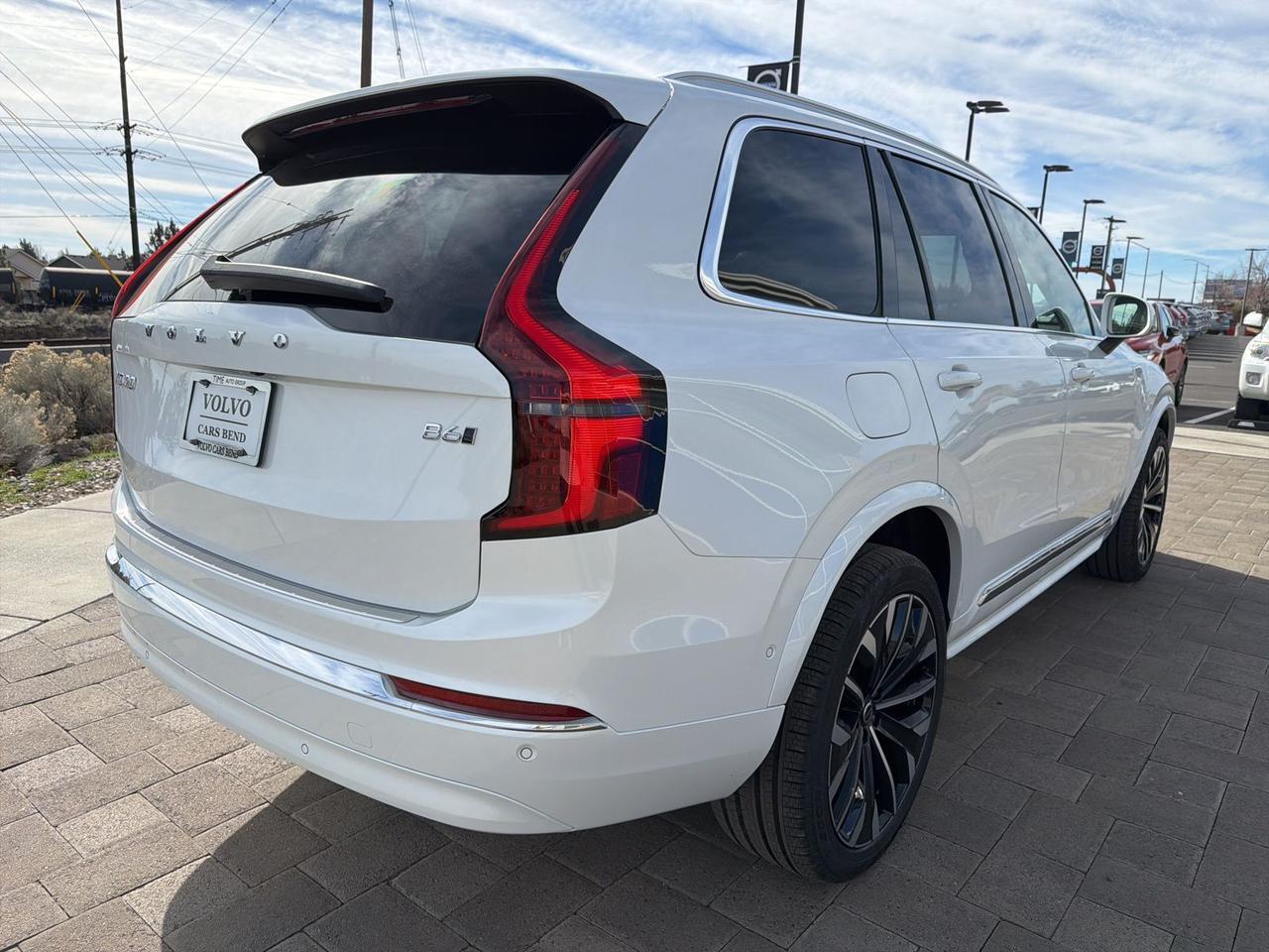 2026 Volvo XC90 B6 Plus 7-Seater Bend OR