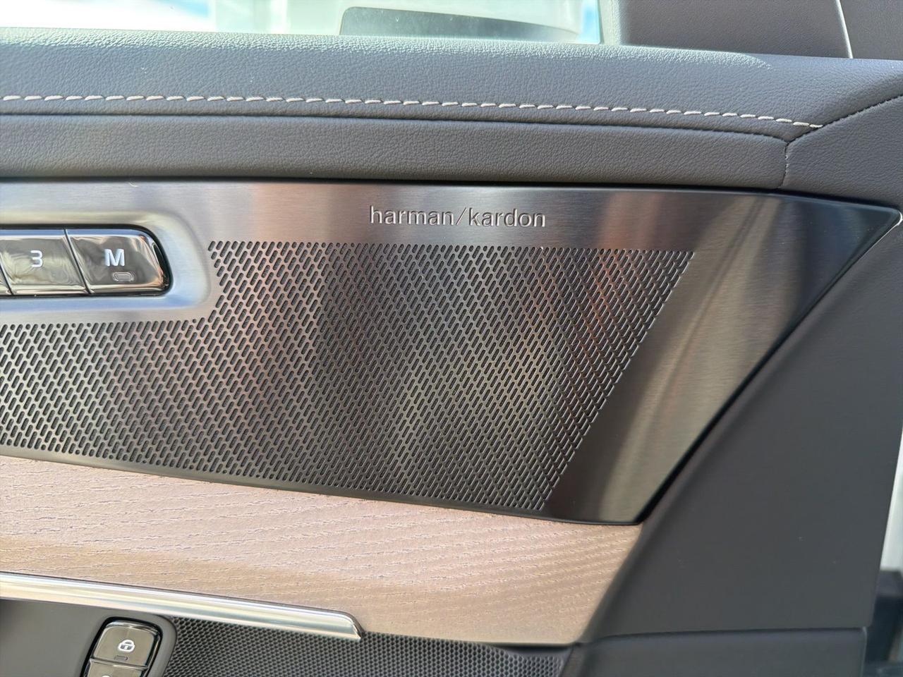 2026 Volvo XC90 B6 Plus 7-Seater Bend OR