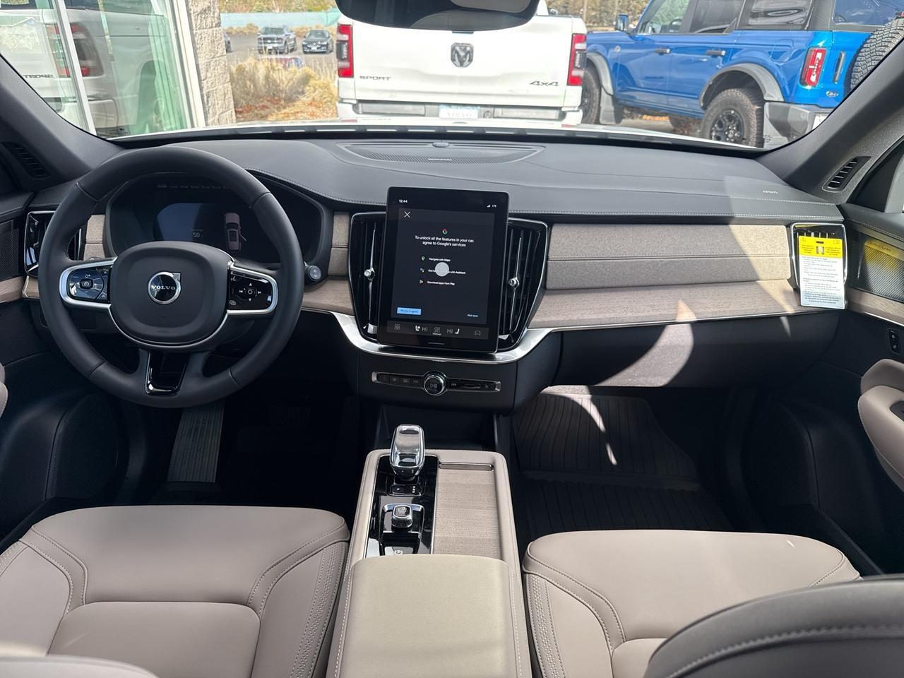 2026 Volvo XC90 B6 Plus 7-Seater Bend OR