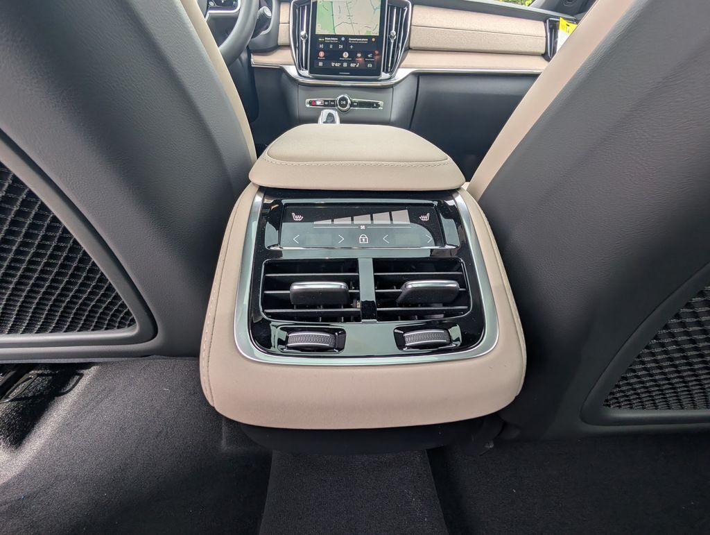 2026 Volvo XC90 B6 Plus 7-Seater Hunt Valley MD