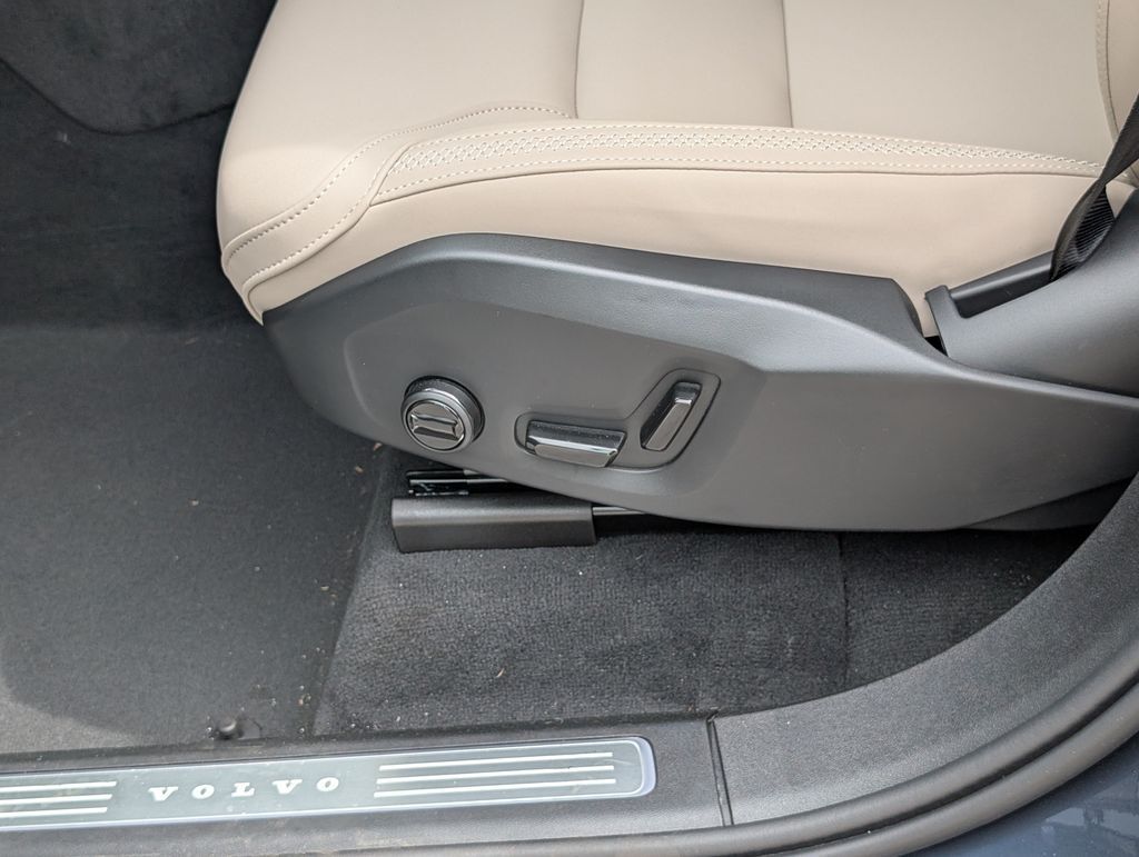 2026 Volvo XC90 B6 Plus 7-Seater Hunt Valley MD