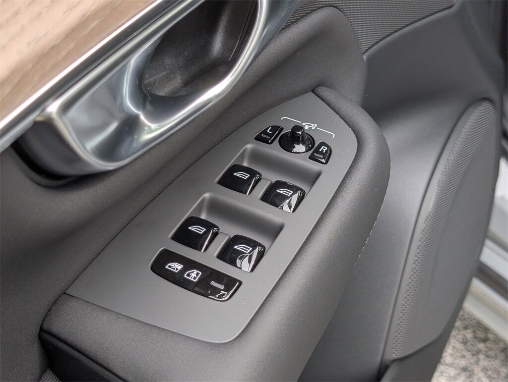 2026 Volvo XC90 B6 Plus 7-Seater Hunt Valley MD