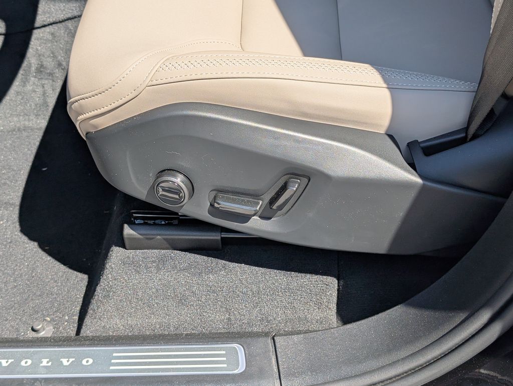 2026 Volvo XC90 B6 Plus 7-Seater Hunt Valley MD