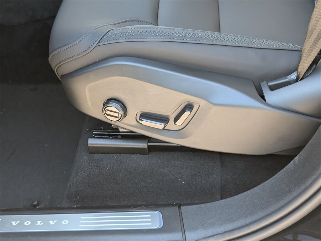 2026 Volvo XC90 B6 Plus 7-Seater Hunt Valley MD