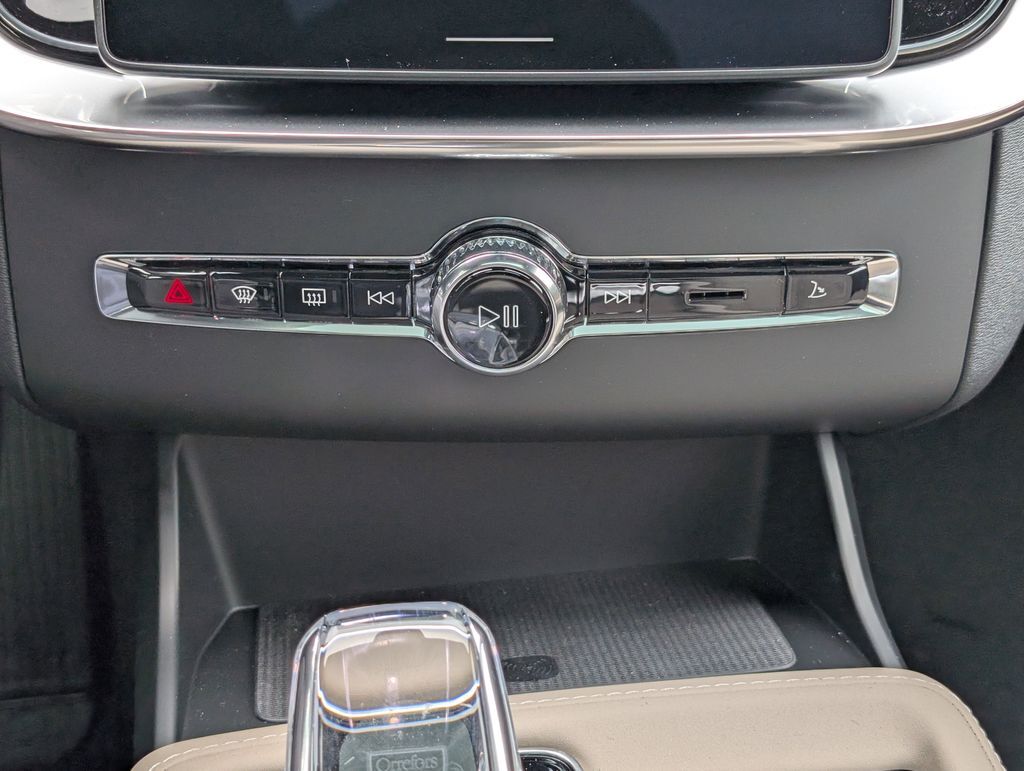 2026 Volvo XC90 B6 Plus 7-Seater Hunt Valley MD
