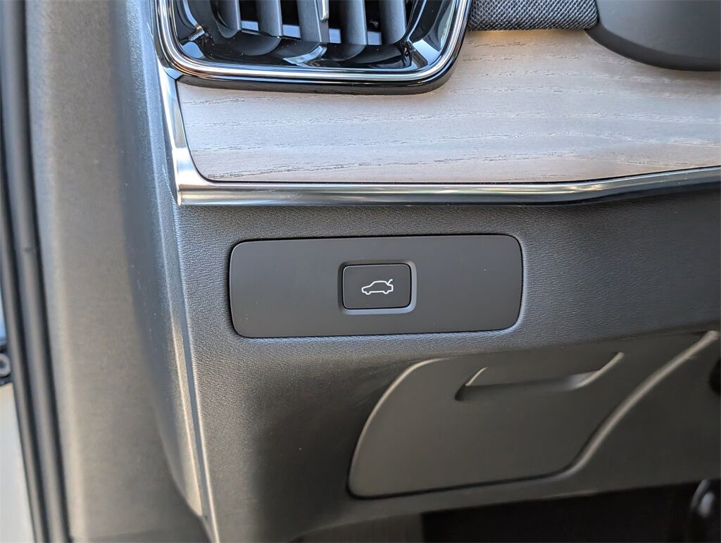 2026 Volvo XC90 B6 Plus 7-Seater Hunt Valley MD