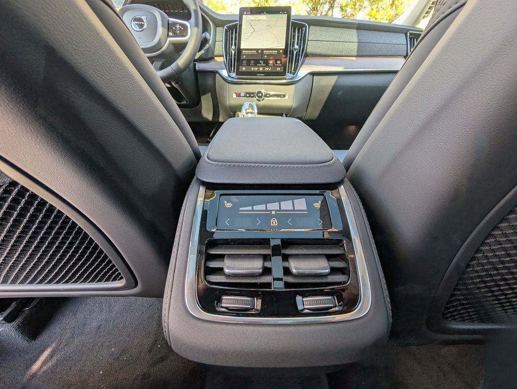 2026 Volvo XC90 B6 Plus 7-Seater Hunt Valley MD