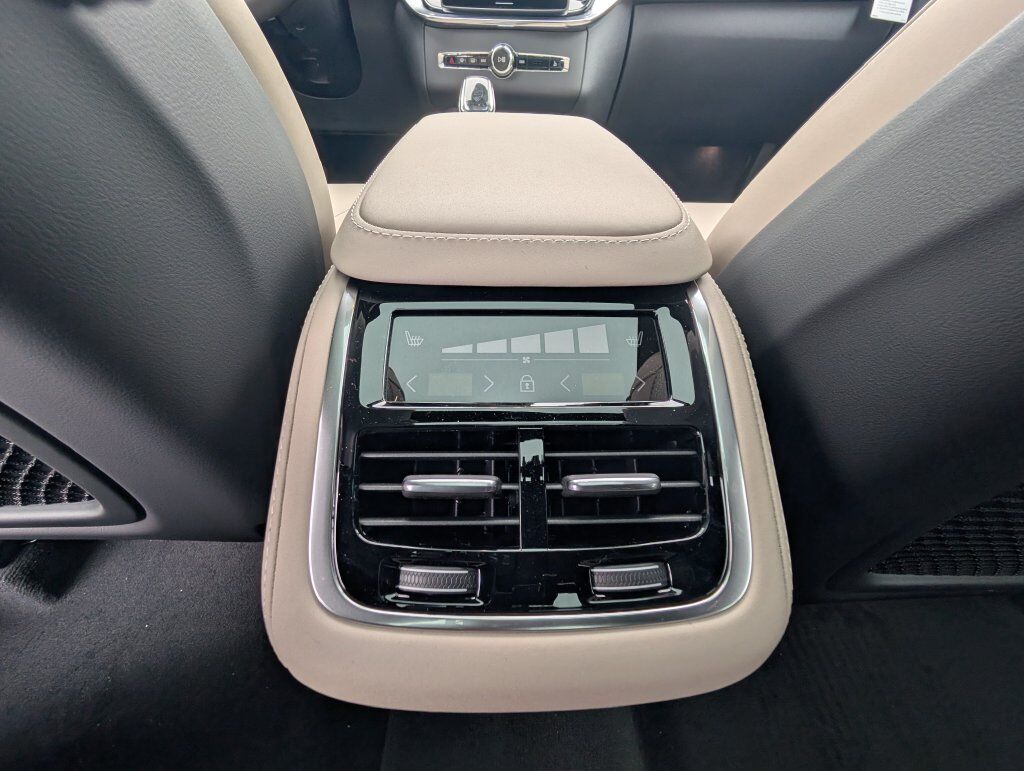2026 Volvo XC90 B6 Plus 7-Seater Hunt Valley MD