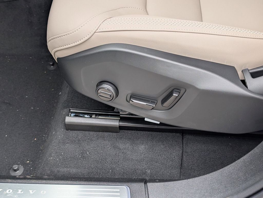 2026 Volvo XC90 B6 Plus 7-Seater Hunt Valley MD