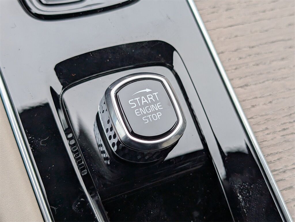 2026 Volvo XC90 B6 Plus 7-Seater Hunt Valley MD