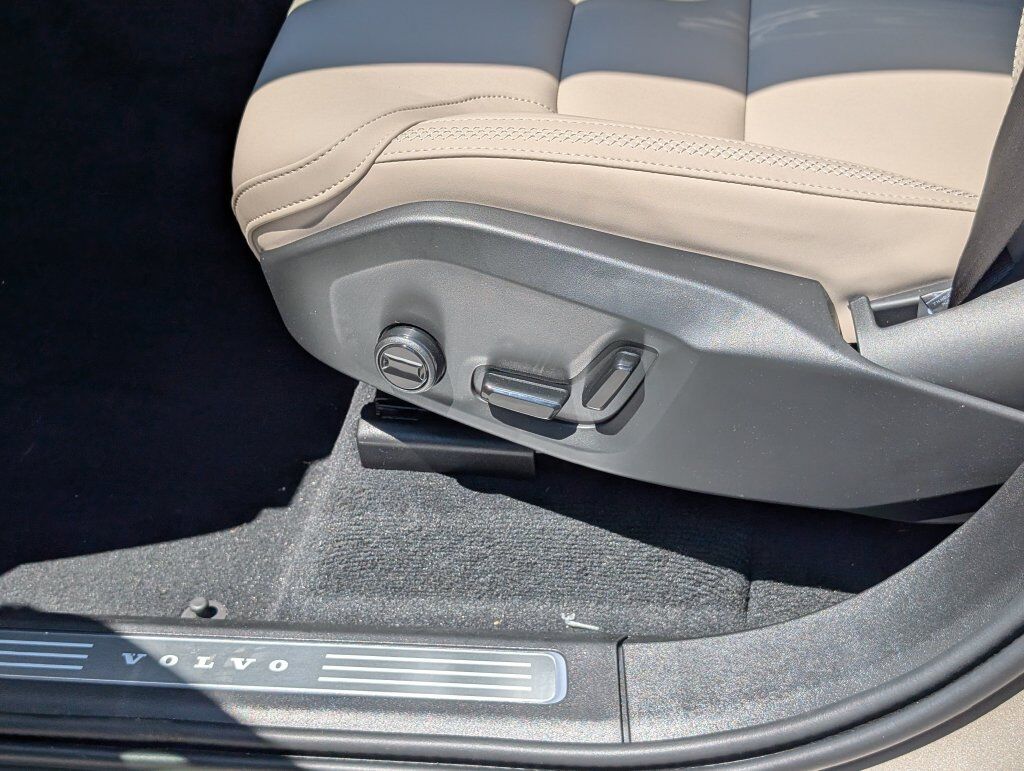 2026 Volvo XC90 B6 Plus 7-Seater Hunt Valley MD