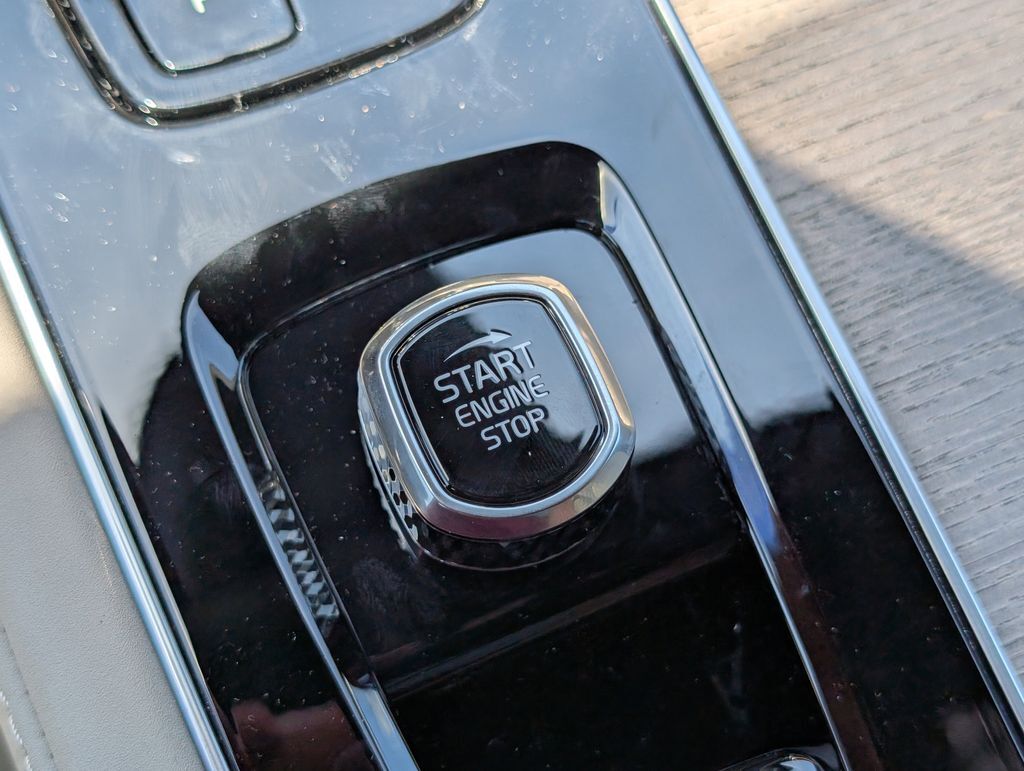 2026 Volvo XC90 B6 Plus 7-Seater Hunt Valley MD