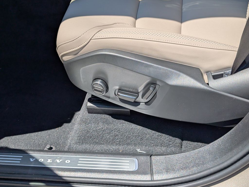 2026 Volvo XC90 B6 Plus 7-Seater Hunt Valley MD