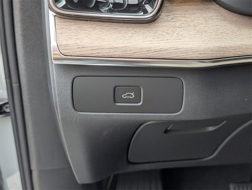 2026 Volvo XC90 B6 Plus 7-Seater Hunt Valley MD