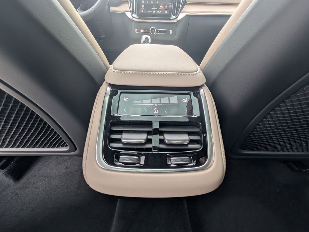2026 Volvo XC90 B6 Plus 7-Seater Hunt Valley MD