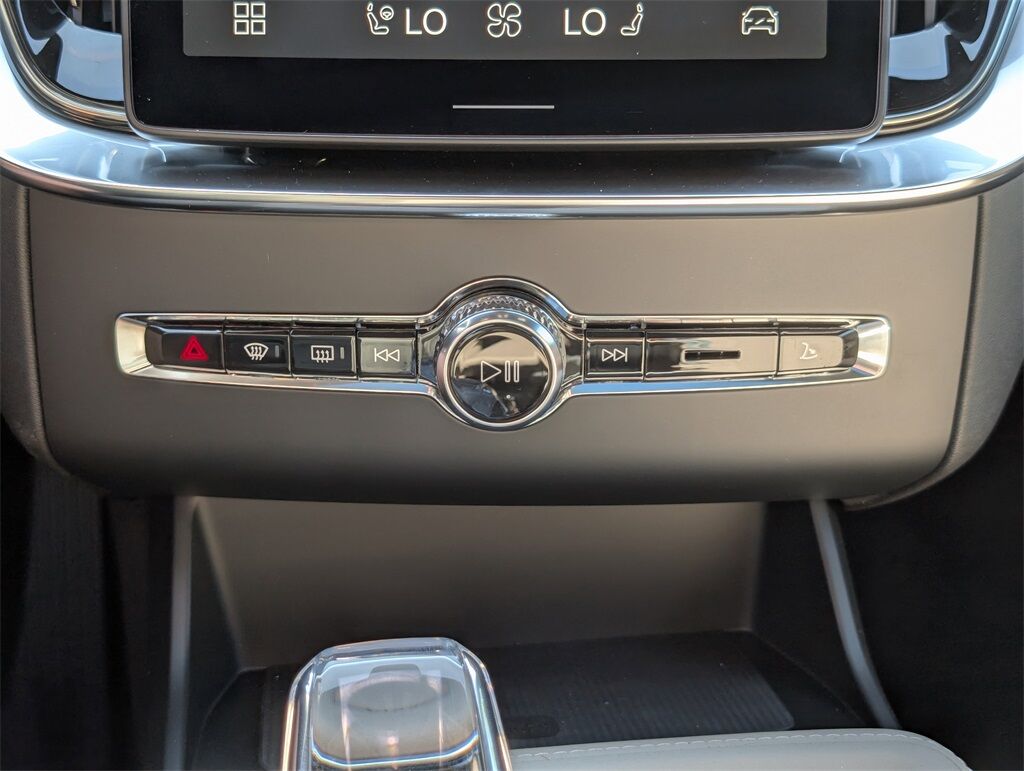 2026 Volvo XC90 B6 Plus 7-Seater Hunt Valley MD