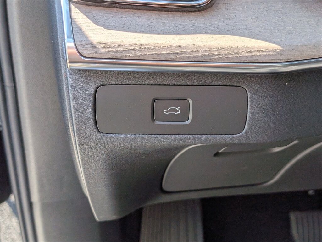 2026 Volvo XC90 B6 Plus 7-Seater Hunt Valley MD