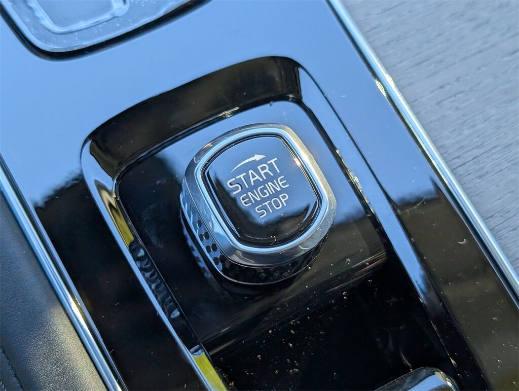 2026 Volvo XC90 B6 Plus 7-Seater Hunt Valley MD