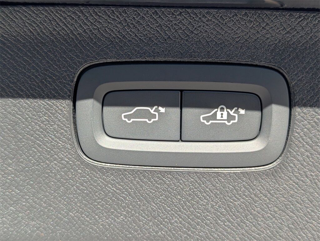 2026 Volvo XC90 B6 Plus 7-Seater Hunt Valley MD