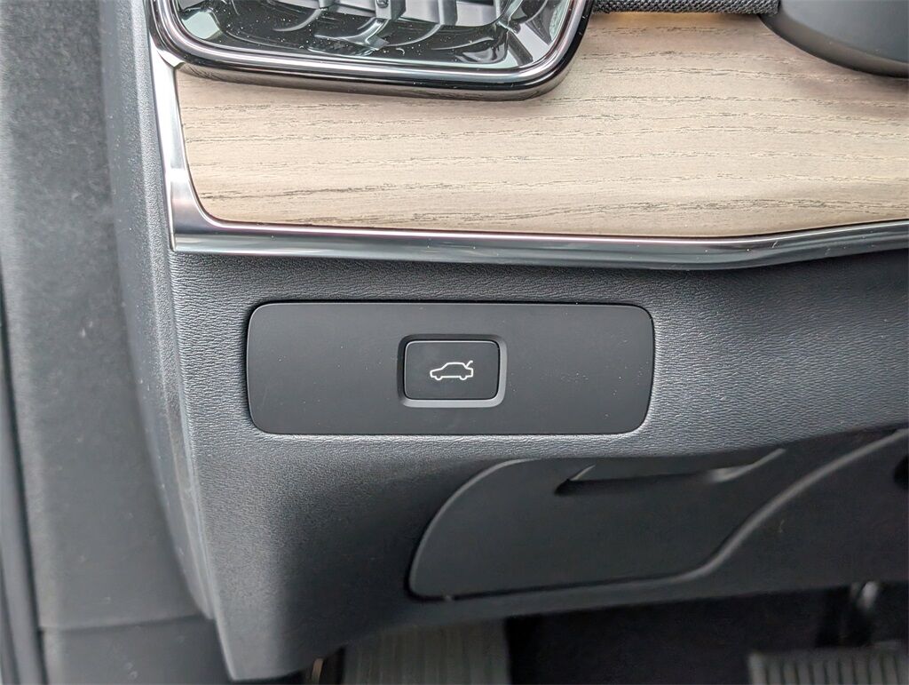 2026 Volvo XC90 B6 Plus 7-Seater Hunt Valley MD