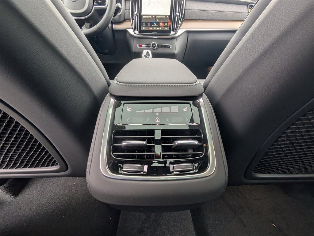 2026 Volvo XC90 B6 Plus 7-Seater Hunt Valley MD