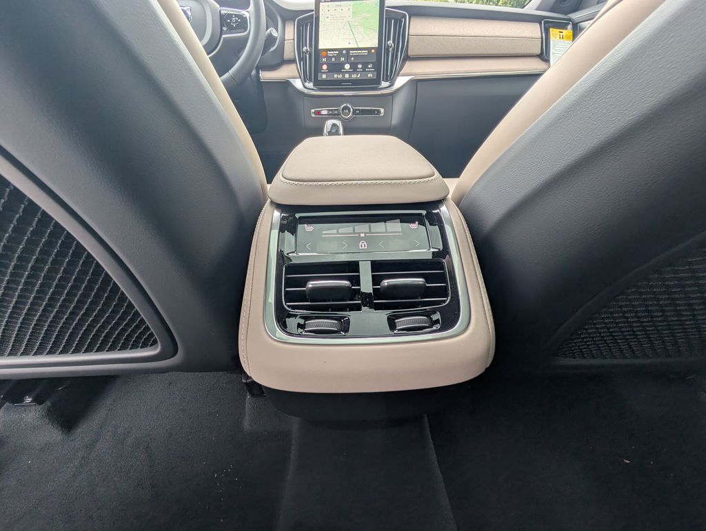 2026 Volvo XC90 B6 Plus 7-Seater Hunt Valley MD