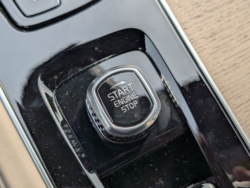 2026 Volvo XC90 B6 Plus 7-Seater Hunt Valley MD