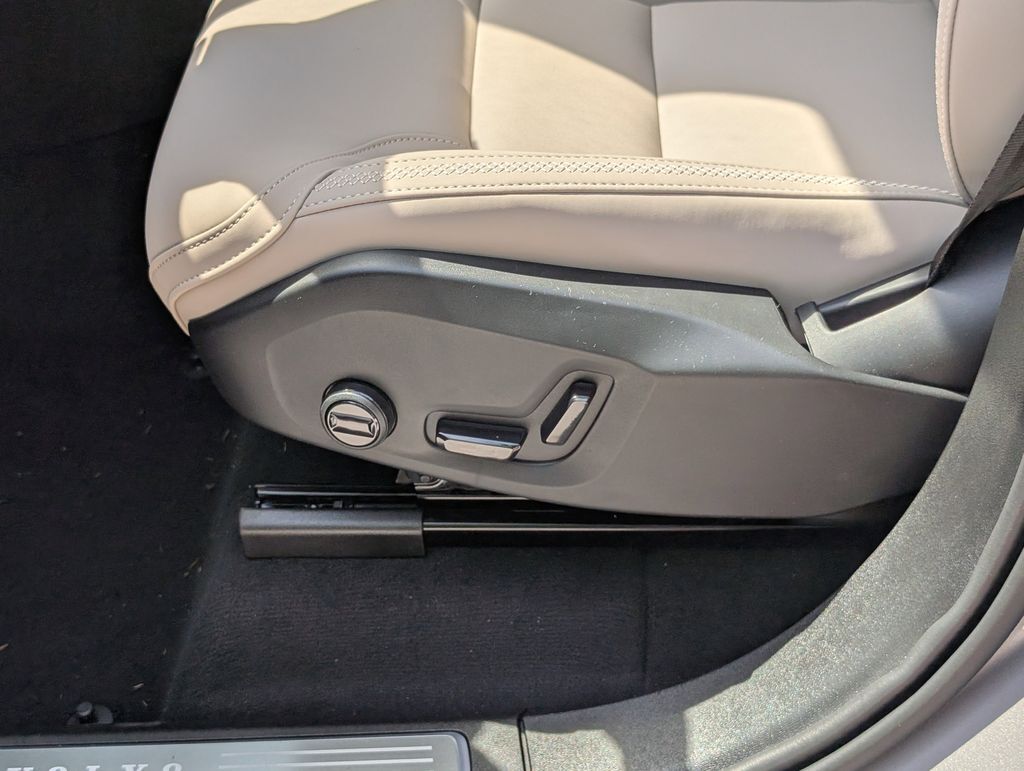 2026 Volvo XC90 B6 Plus 7-Seater Hunt Valley MD
