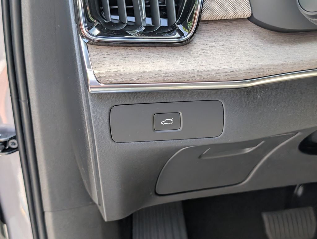 2026 Volvo XC90 B6 Plus 7-Seater Hunt Valley MD