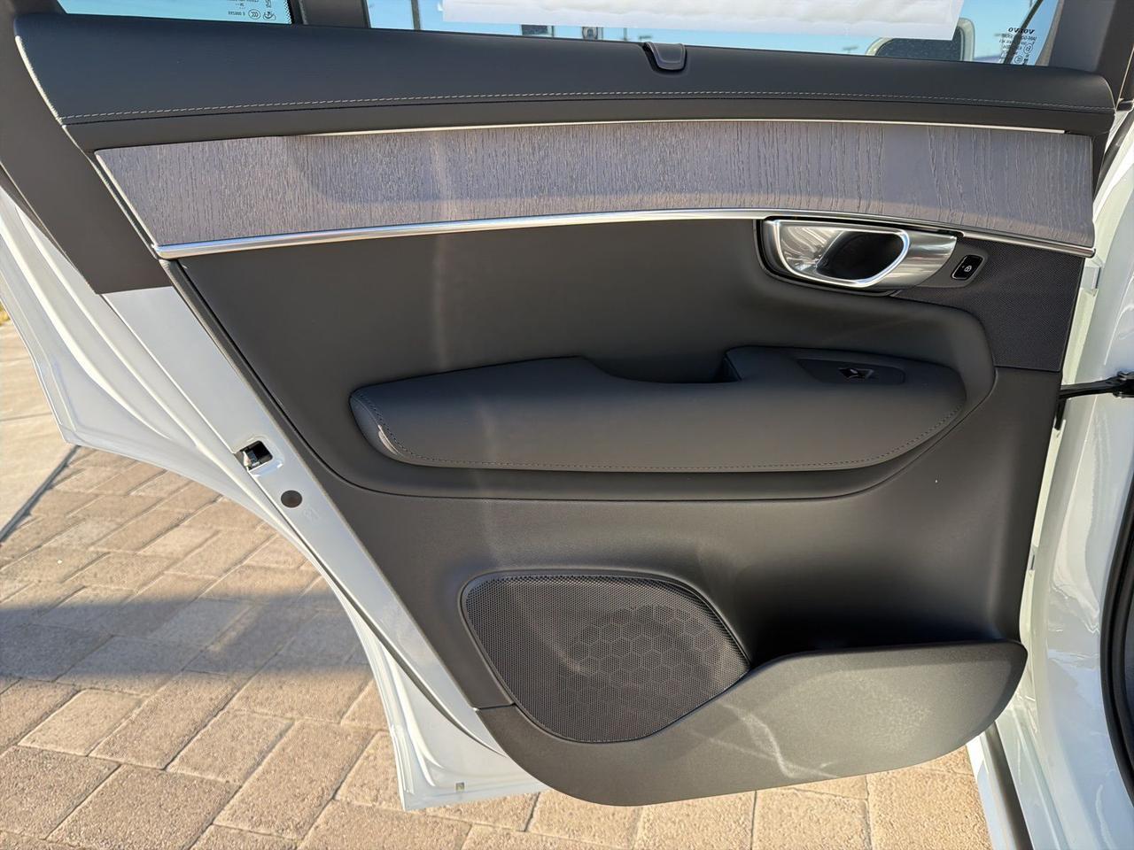 2026 Volvo XC90 B6 Ultra Bend OR